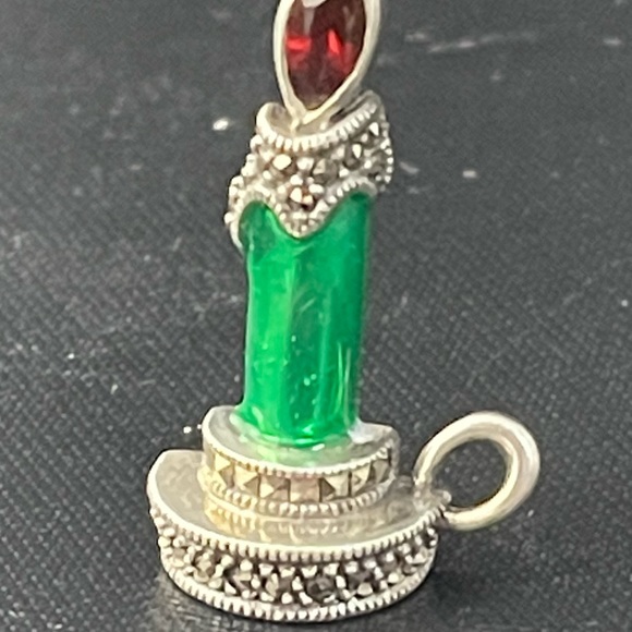 Vintage marked sterling &Hallmark enamel Christmas brooch - Picture 11 of 12